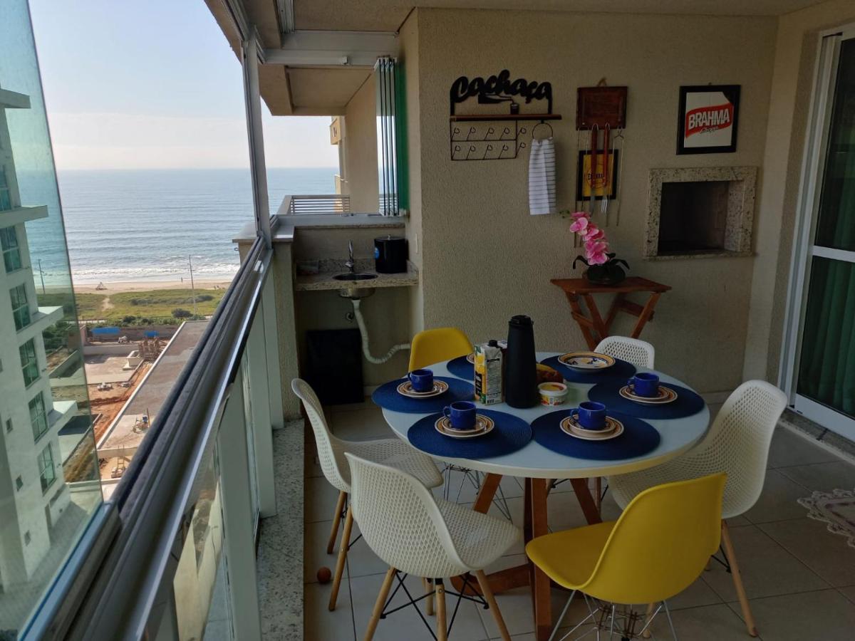 Apê estilo Resort c/ pé na areia e vista mar, próximo ao Beto Carrero Piçarras Exterior foto
