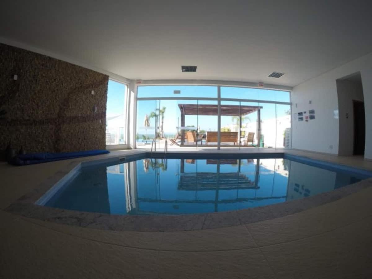 Apê estilo Resort c/ pé na areia e vista mar, próximo ao Beto Carrero Piçarras Exterior foto