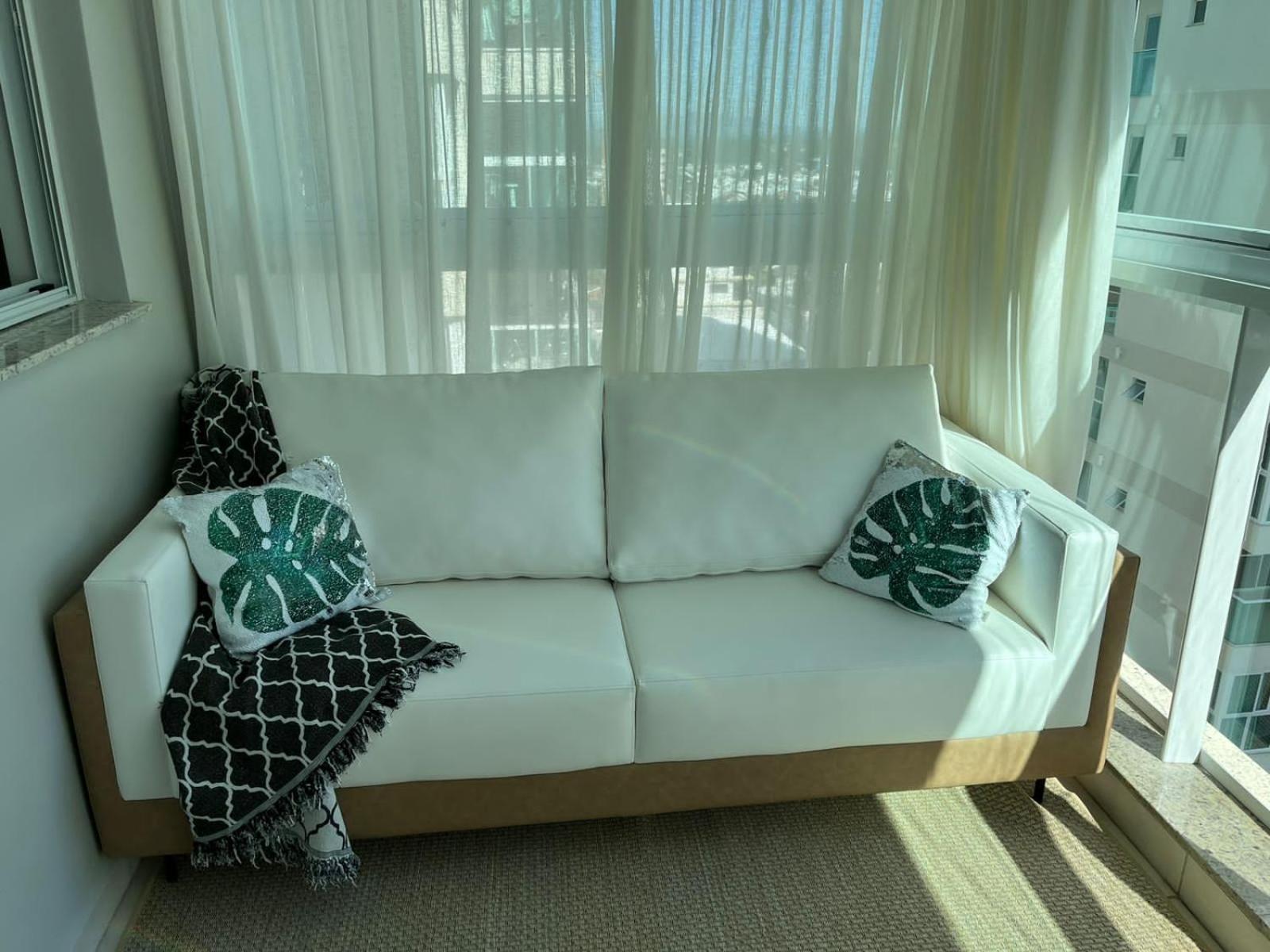 Apê estilo Resort c/ pé na areia e vista mar, próximo ao Beto Carrero Piçarras Exterior foto